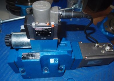 REXROTH 力士樂 比例伺服閥  4WRDE10V25L-5X/6L24ETK9/WG152MR