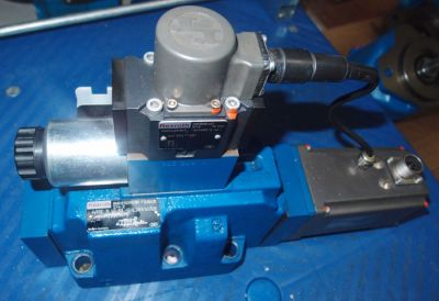 REXROTH 力士樂 比例伺服閥  4WRDE16V200L-5X/6L15K9/MR-280